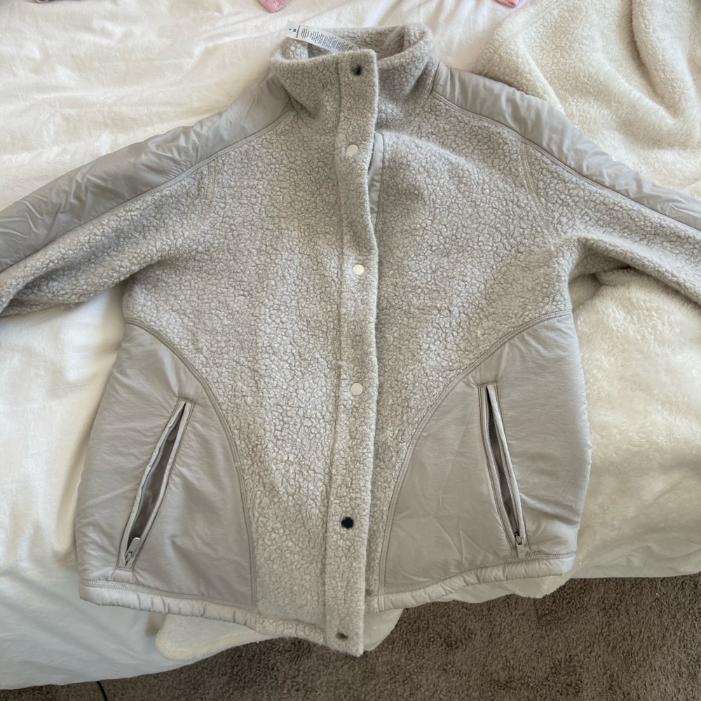 Lululemon fleece lightweight zip up jacket white